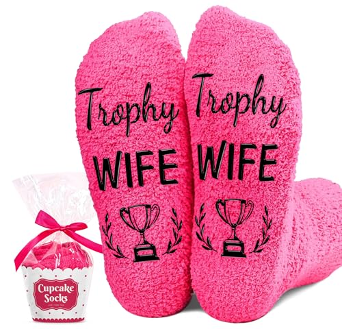 Image of VICRAZY Father Day Gifts for Husband, Dad, Grandpa, Men - First Mother's Day for Pregnancy Mom, Wife - Funny Bigfoot gifts