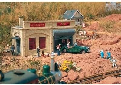 Piko G Scale Model Train Buildings - Bills Body Shop - 62208