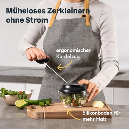 Foto von SILBERTHAL Zwiebelschneider - Manueller Zerkleinerer 500 ml mit 3 Klingen aus Japanischem Stahl - Multizerkleinerer mit Seilzug für Zwiebel, Kräuter, Nüsse, Sahne - Spülmaschinenfest