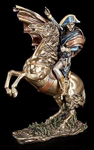 Napoleón Bonaparte Figura con caballo – Veronese