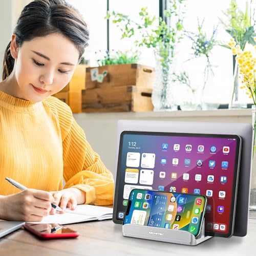 AboveTEK ノートパソコンスタンド 縦置き 3台収納 ホルダー ノートpc スタンド 幅調整可能 ノートパソコン 台 アルミ MacBook/ipad/スマホ/タブレット対応（最大17.3インチ） 省スペース 滑り止め 安定性 銀