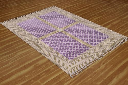 Tapis lavable en coton violet et marron pour simplifier l'entretien de la maison