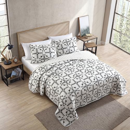 Image of Eddie Bauer - Twin Quilt Set, Reversible Cotton Bedding with Matching Sham, Luxurious Bedding Set (Arrowhead Charcoal, Twin)