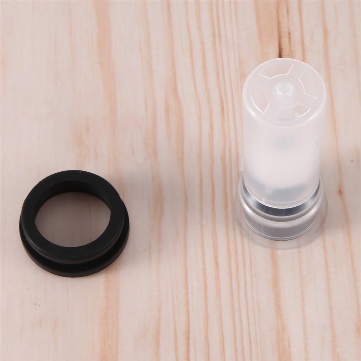 Automobile Accessories 1 PCS New Car Windshield Washer Fluid Level Sensor for Nissan for Infiniti Water Sensor Assembly 28911-1E400 SU8136 75141 High Performance
