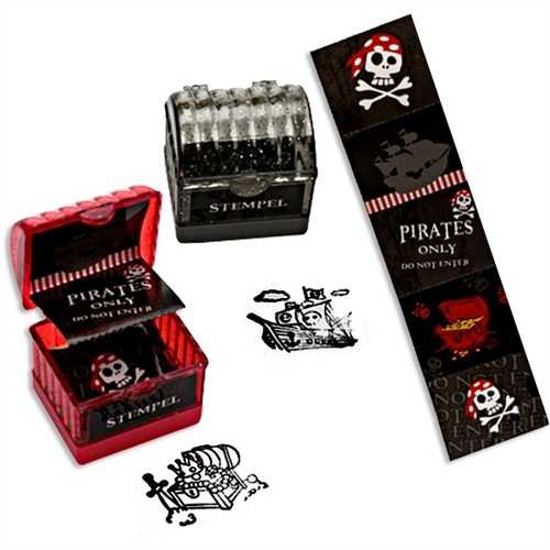 1 mini pirate treasure chest