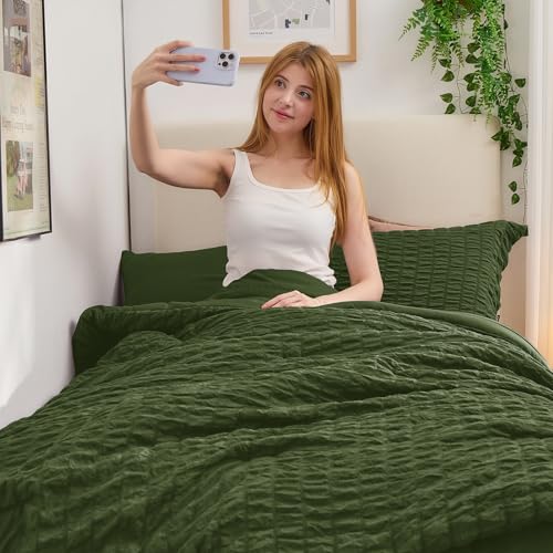 Image of HYMOKEGE Olive Green Twin Comforter Set Seersucker 5 Pieces, All Season Luxury Bed in a Bag for Bedroom, Bedding Set with Comforter, Sheets, Pillowcase & Sham