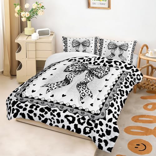 Image of AILONEN Coquette Leopard Comforter Queen 3-Piece Fashion Bow Bedding Brushed Microfiber Quilted Duvet Alternative Master Bedroom Decor Stylish Lace Pearl Print Quilt 2 Cases