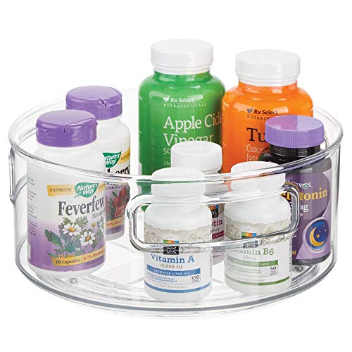 mDesign Base giratoria para cosméticos – Elegante organizador de maquillaje para lociones, cosméticos y medicamentos – Plataformas giratorias redondas para el baño – transparente