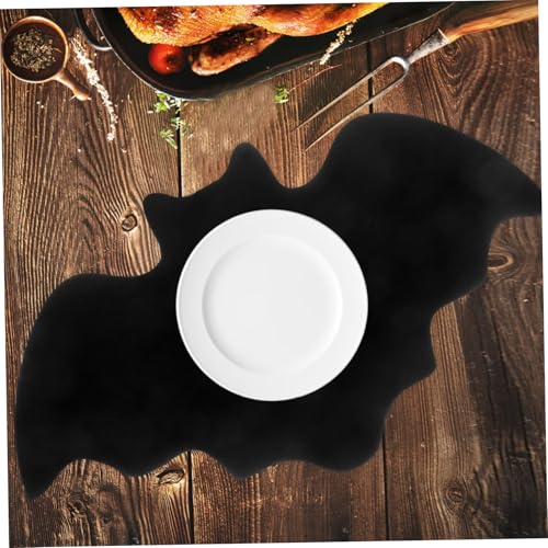 Table de Halloween réussie avec le set de table chauve-souris Amosfun en feutre noir