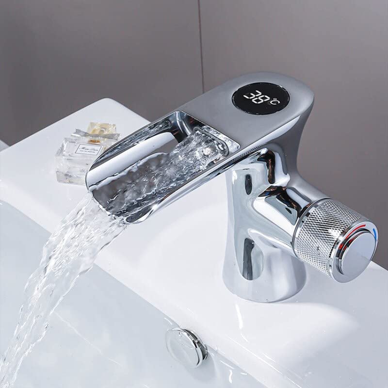 Robinet de lavabo à affichage numérique pour sécuriser la salle de bain des enfants