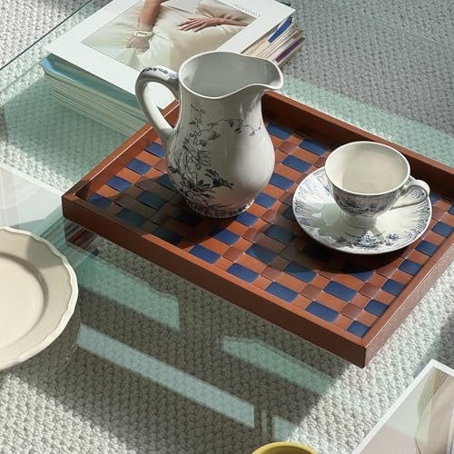Plateau en cuir tressé : la solution de rangement moderne pour table basse