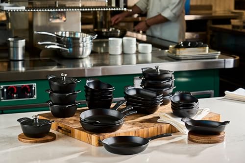 Image of Le Creuset Petite Magnetic Wooden Trivet, 5.5 inch, 4 pc. | Gourmand Collection