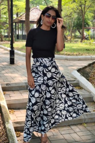 Image of Women's Printed Maxi Wraparound Skirt