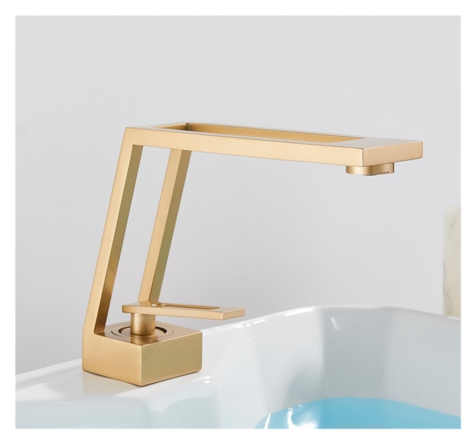 Mitigeur de lavabo eau chaude et froide à poignée unique pour grand évier