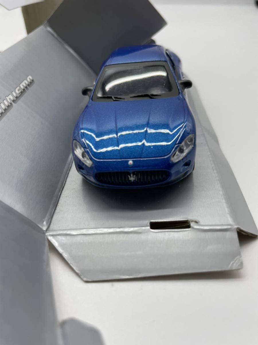 Amazon | 1/43 マセラティ グラントゥーリズモ ディーラー 品