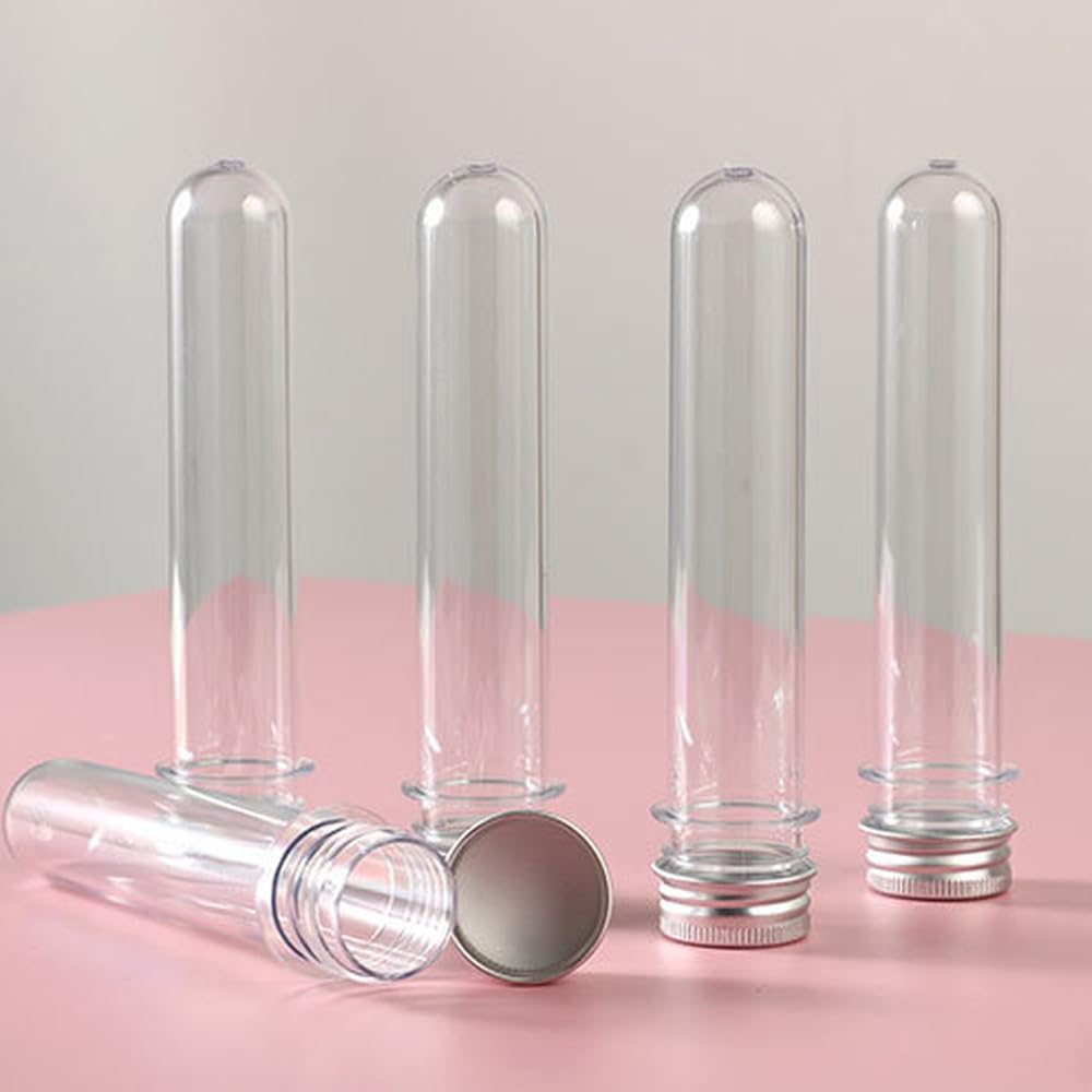 50 botellas de plástico PET vacías de tubo de ensayo cilíndrico transparente con tapa de aluminio de rosca para plantas, especias, caramelos, contenedores portátiles recargables (80 ml, plateado)