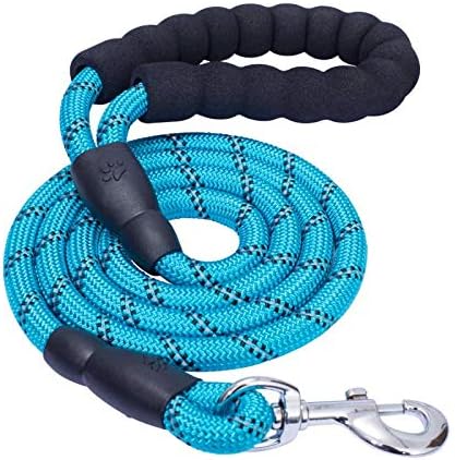5ft Powerful Dog Leash, Comfortable Handle, with high Reflective Tape, Safe and Convenient. Suitable for Large and Medium Dogs.