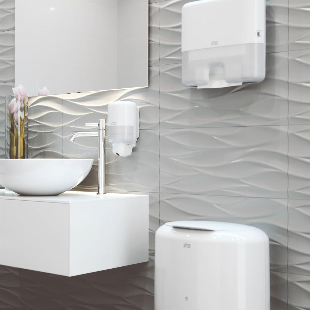 Tork Xpress, Mini distributeur murale pour essuie-mains interfoliés blanc H2, distribution feuille à feuille, gamme Elevation, 552100