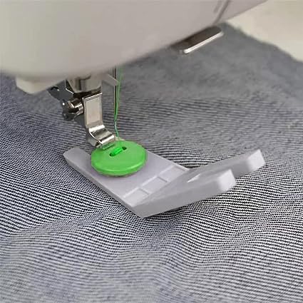 Placa blanca para botones y prensatelas de máquina de coser miniatura 7