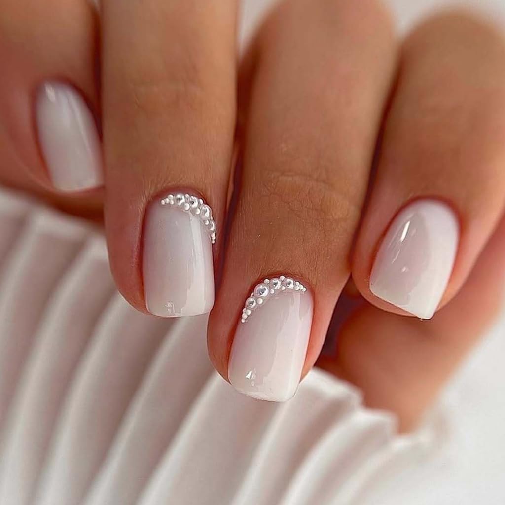 24pcs with Rhinestones Detail Artificial Nails Acrylic False Nails Easy Application for Luxurious Look