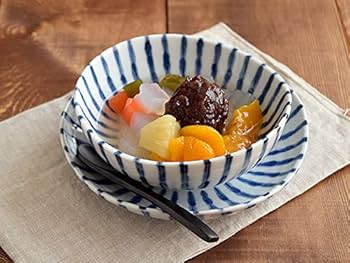 Amazon.co.jp: (アウトレット込み)染付け ダミ十草 三角5寸皿 : Home