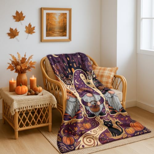 Couverture peluche Halloween violette : le cadeau cocooning idéal - 6
