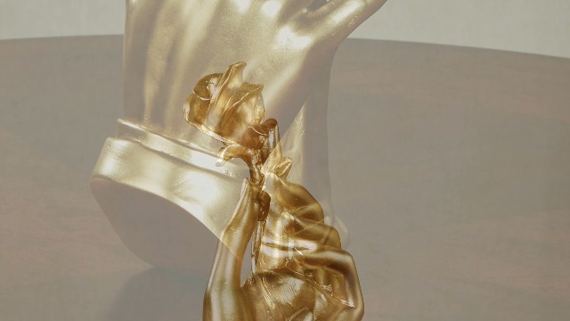 Escultura Moderna de Pareja con Rosa Dorada para Decoración miniatura 6