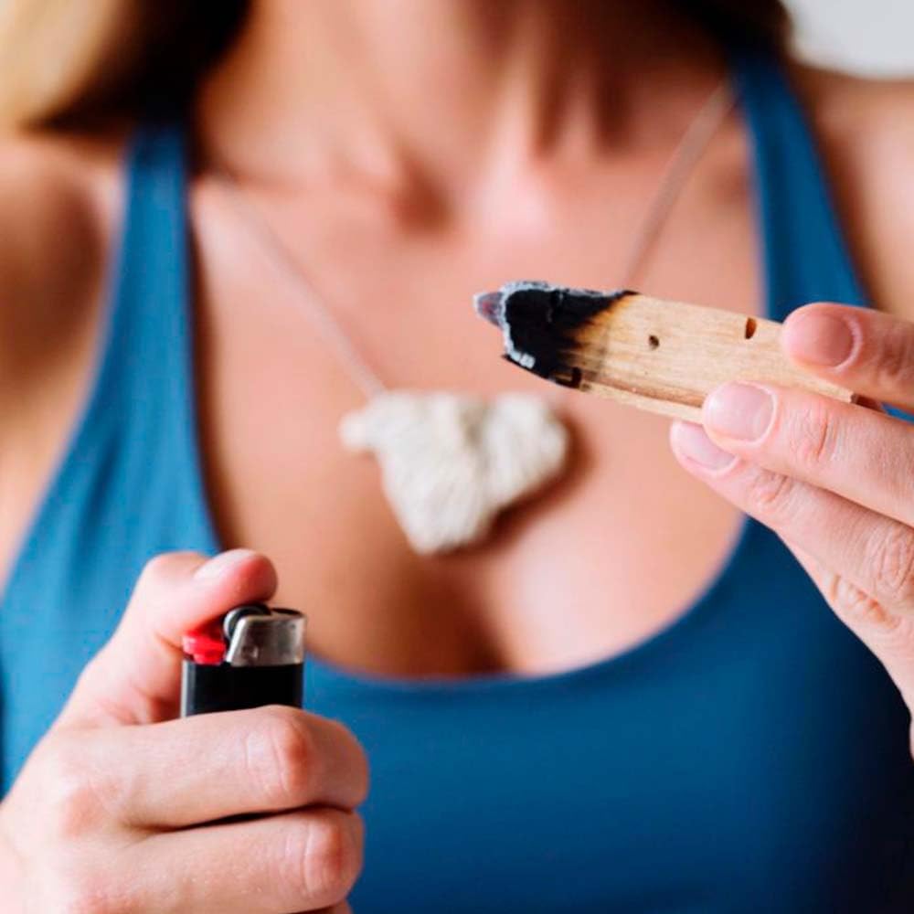 Pack Ahorro Palo Santo Natural para Limpieza energética - Incienso Natural para Quemar - Madera Sagrada de Perú 100% - 10 cm - Aleja energías negativas (Pack 100 Unidades)