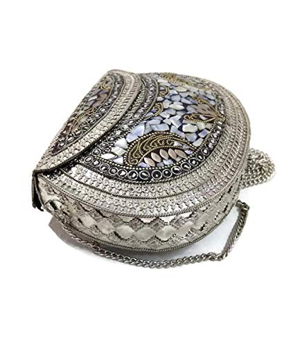 Ags-TRADERS-Womens-Clutch-Silver