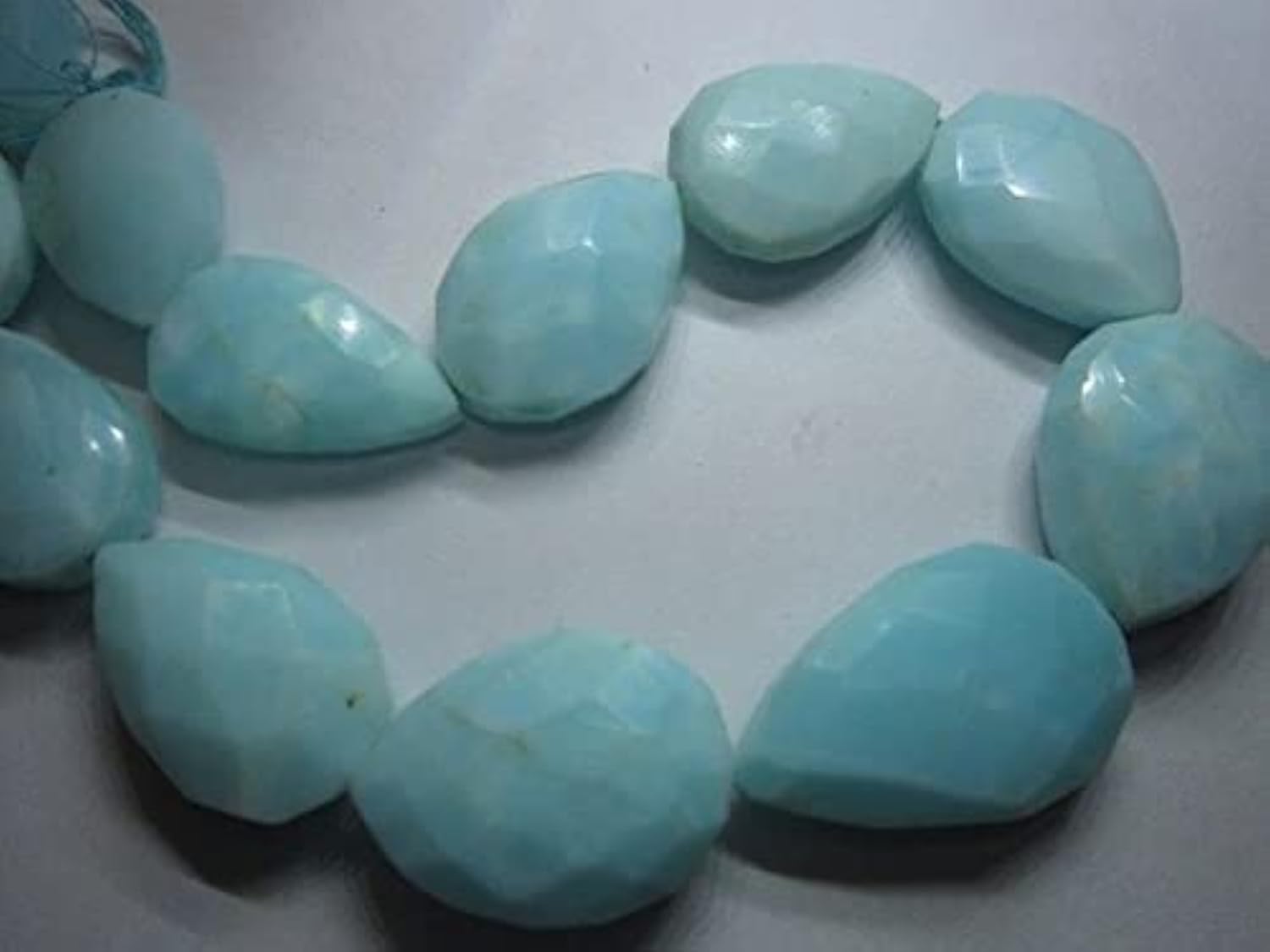 Opale du Pérou facettée LKBEADS fil de 7 pouces pour fabriquer un cadeau unique