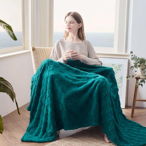 NEWCOSPLAY Super Soft Throw Blanket Dark Teal Premium Silky Flannel Fleece 3D Checkered Lightweight Bed Blanket All Season Use (Dark Teal Checkered, Throw(50"x70"))