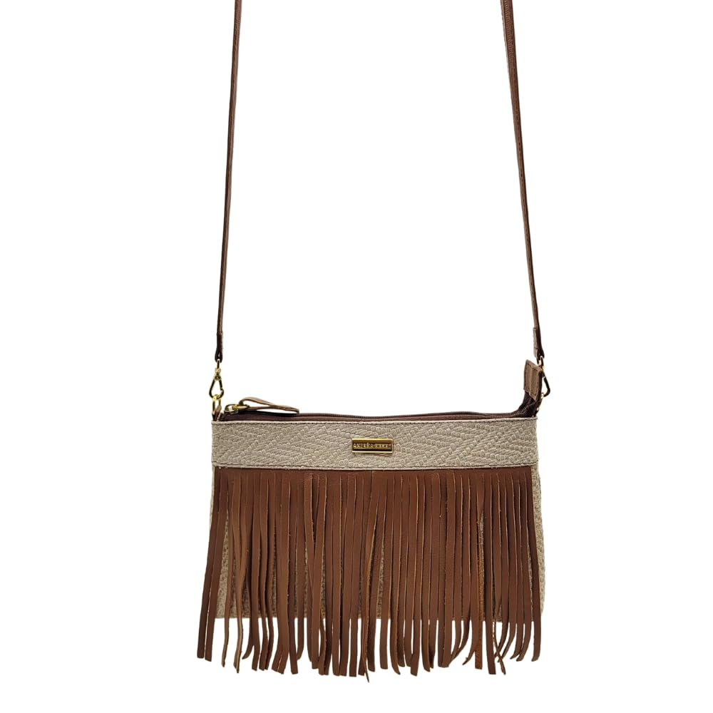 Bolsa Feminina Transversal Couro Legítimo de Franja Country Alça Regulável em promoção! Veja a oferta e mais achadinhos de Bolsas 4 Hoje é o melhor dia para comprar Bolsa Feminina Transversal Couro Legítimo de Franja Country Alça Regulável com aquele preço maroto! Promoção! Aproveite a oferta! 4