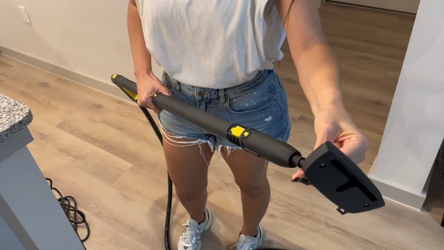 Amazon.com - Steam Cleaner, 2000W Portable Household Steamer, 20