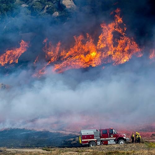 Fast-moving wildfires prompt evacuations, warnings in S. California