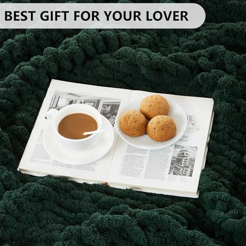L'AGRATY Chunky Knit Blanket Throw - Soft Chunky Throw Blanket 50x60: 100% Hand Kintted Chenile Crochet Throw Blanket for Couch - Large Cable Knit Chunky Blanket for Home Decor(Olive Green)