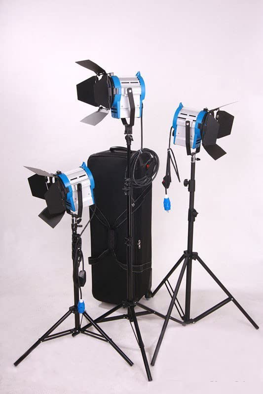 Camera Accessories - As ARRIs 3 * 650W Fresnel Tungsten Lights Spotlight +3 * 260cm Light Stands+5*Bulbs+1*Flycase for Video Studio Light Film Light