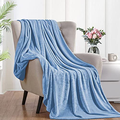 FARFALLAROSSA Kuscheldecke Flauschig 130 x 160 cm - Klein Fleecedecke Sofa Decken Couchdecke - Oeko-TEX - Super Weiche Fleecedecke als… – Ansicht 2