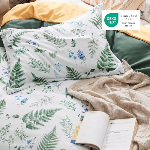 Image of Bedsure Duvet Cover Queen Size - Reversible Plants Duvet Cover Set with Zipper Closure, 3 Pieces Green Bedding Set with 8 Corner Ties and 2 Pillow Shams 20 inchx26 inch