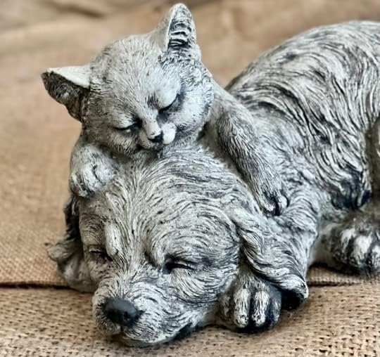 Outdoor Statue of Laying Pets Sleeping Cat and Dog Figurine Friends Dog and Cat Statue Concrete Garden Decoration