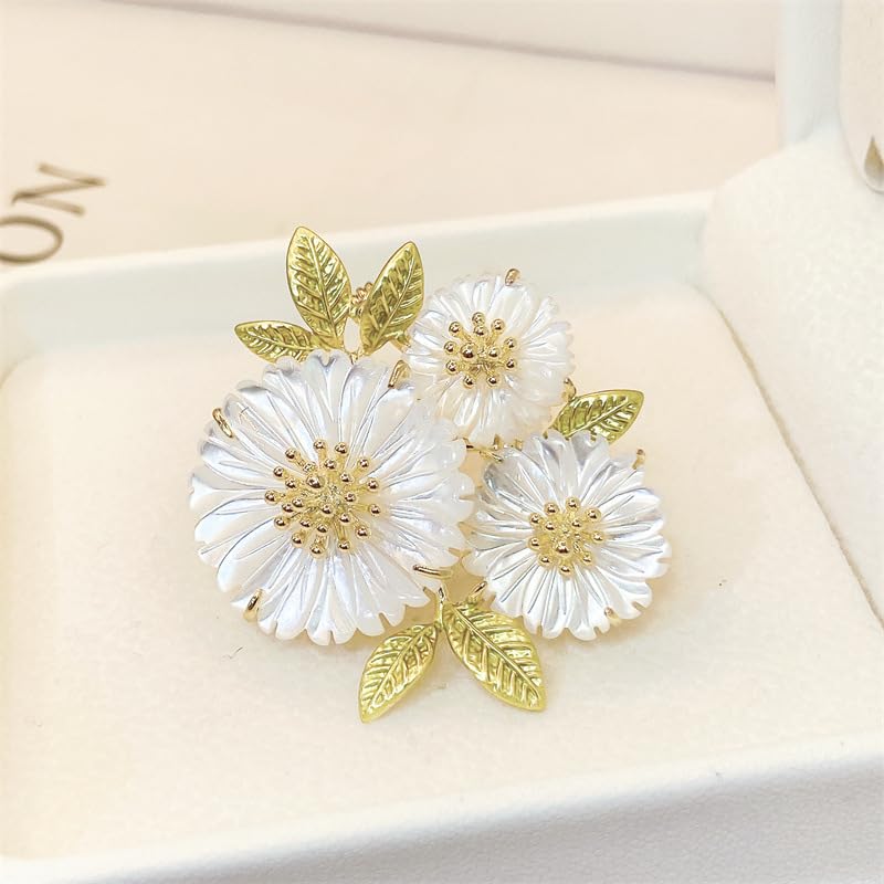 Image of Elegant Pink Lily Flower Brooch Pin for Women - Rhinestone Lily Lapel Pin for Coats, Jackets, and Sweaters
