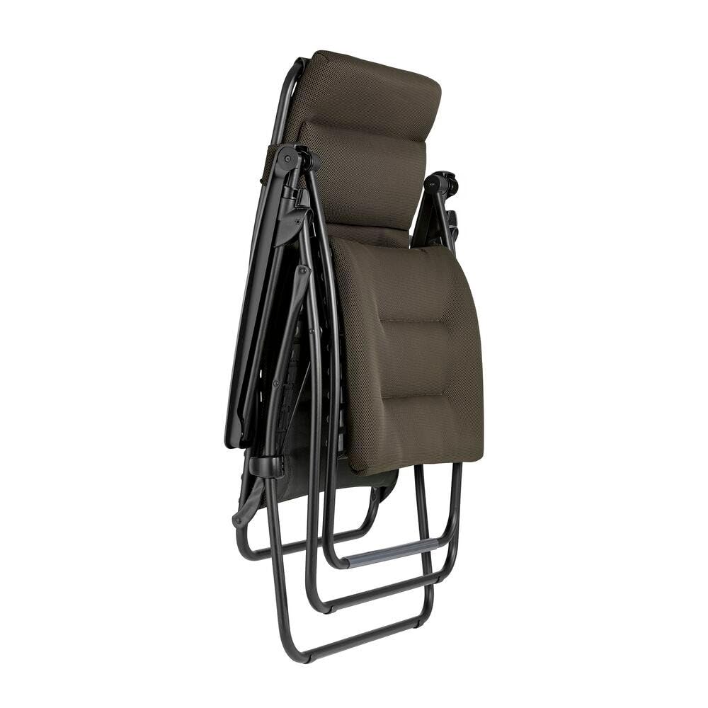 Lafuma MOBILIER - Fauteuil Matelassé Relax Zéro Gravité RSX Clip XL - Chaise Longue Multiposition Pliante Jardin et Intérieur -Toile AirComfort® Résistante - Tout Confort, France - Marron Taupe