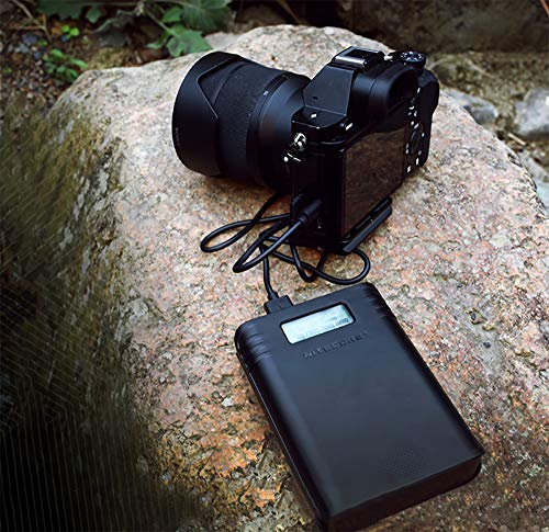 Nitecore, Caricabatterie F4 versatile con 4