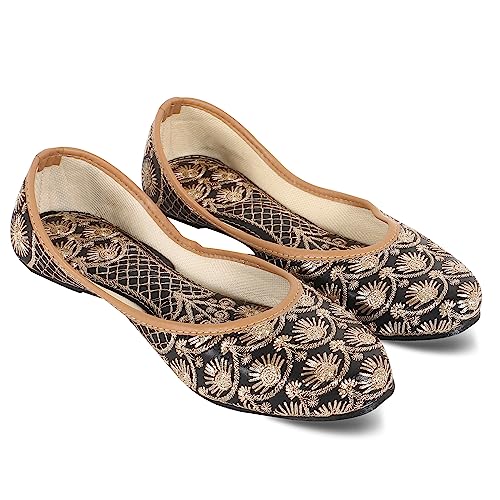Image of DFR Women's Embroidered Punjabi Mojaris Jutti Juti's Shoe