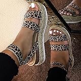 Detalles: texturas atractivas y decoraciones cortadas con láser dan a estas sandalias de cuña para mujer un toque de estilo.