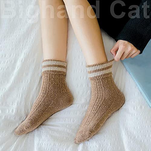 Image of IIG 5 Pairs Women's Vintage Style Thick Wool Warm Winter Crew Socks