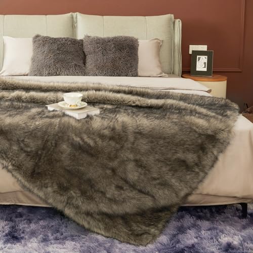 Touchat Luxury 1000GSM Faux Fur Throw Blanket, Super Thick Warm Cozy Grey Blankets for Couch Bed Sofa, Plush Fuzzy Elegant Soft Reversible Mink Blanket for Living Room Bedroom, 80x80,Grey