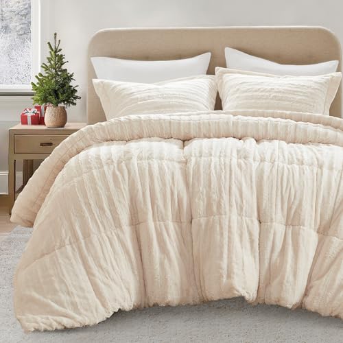 Madison Park Duke Luxe Faux Fur Reversible Comforter Set, Soft Plush Reverse, Modern Down Alternative Filling Cozy Bedding, Box Quilted Warm Cover, Matching Shams, Full/Queen, Champagne 3 Piece