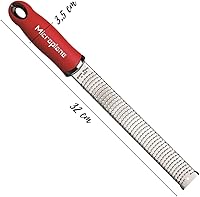 Vista 3 de Microplane Rallador Zester rojo clásico, acero inoxidable, rallado de cítricos y queso, apto para lavavajillas, fabricado en Estados Unidos, nombre