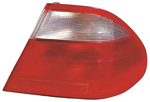 Feu arrière extérieur fissuré ? Remplacez-le par le modèle droit TarosTrade 41-0181-R-20584