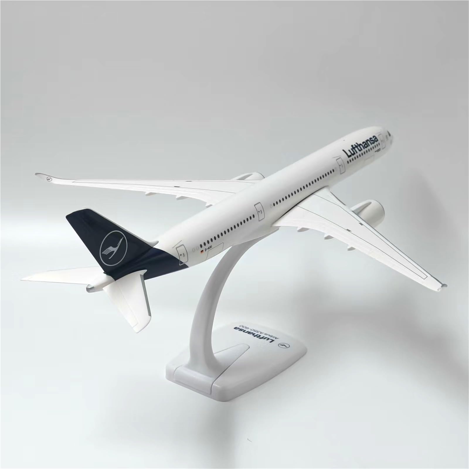 Amazon.co.jp: 1:200 A350-900 新しいルフトハンザ ABS 組み立てられた
